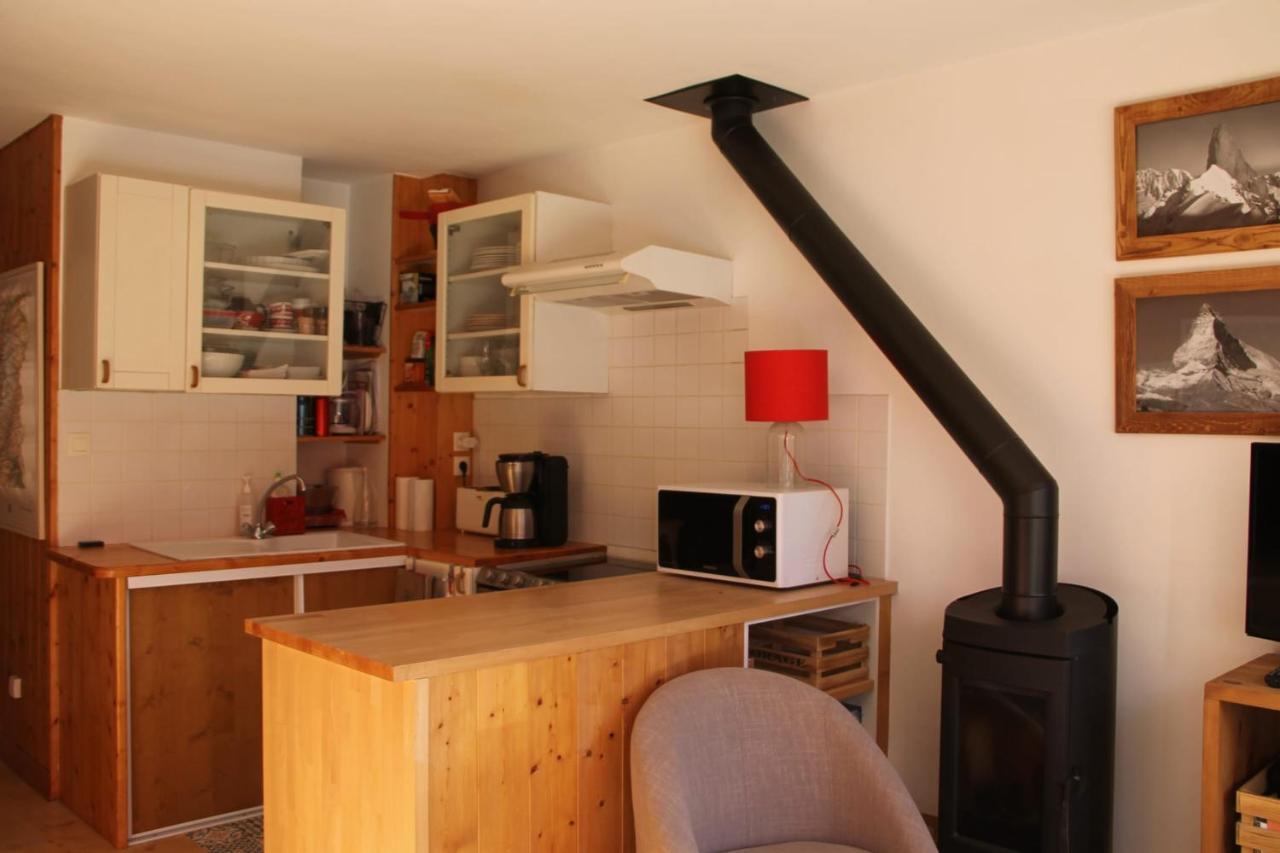 Comfortable Apartment With Terrace In Σαμονί Εξωτερικό φωτογραφία